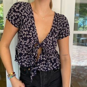 Brandy Melville John Galt Rare Navy Floral Cora Cropped Tie Top
